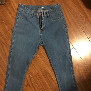 FASHION NOVA HIGH WAISTED JEANS